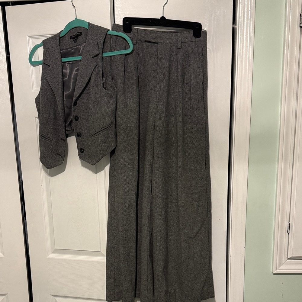 Banana Republic Gray Wide Leg Pants and Vest Set
